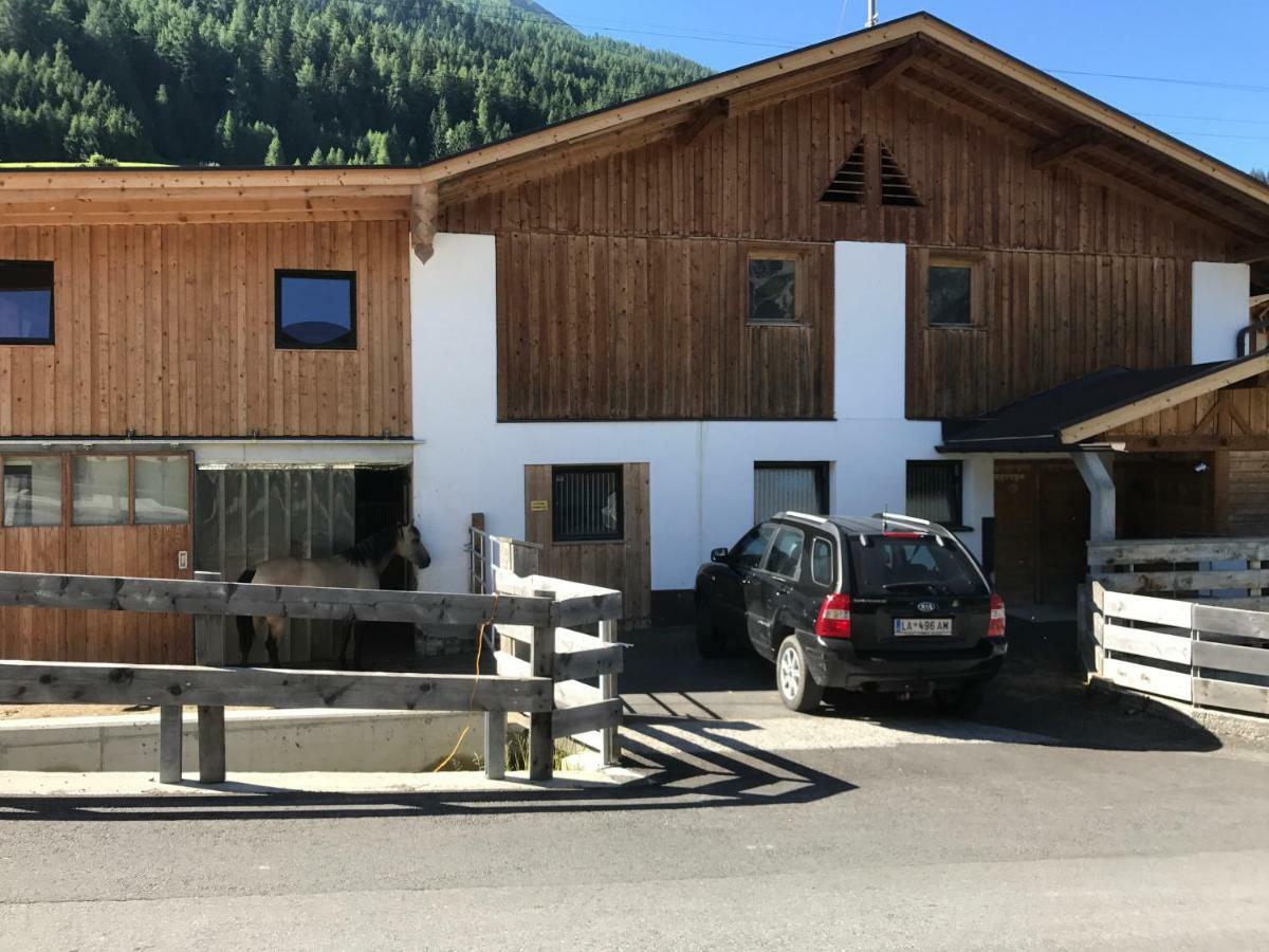 Pferdehof Bachegg Villa Tobadill Eksteriør billede
